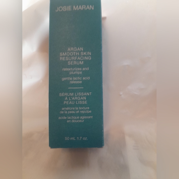 New Josie Maran Smooth Skin Resurfacing Serum Super Size Bottle 1.7oz NIB - Picture 4 of 10